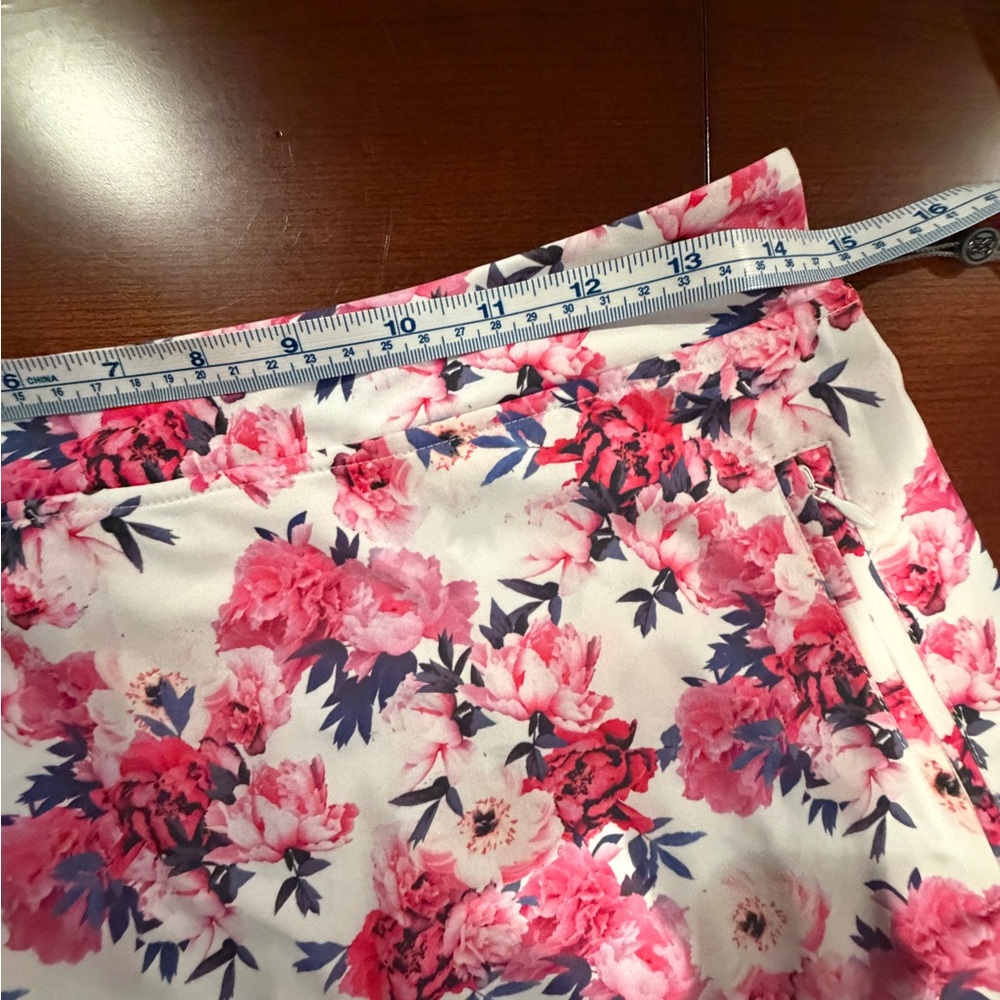 G/FORE G4 Womens Golf, tennis or pickleball Skort Floral Print S Polyester - Picture 7 of 9